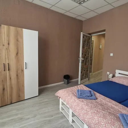 Lambo's Corner - Guest Varna